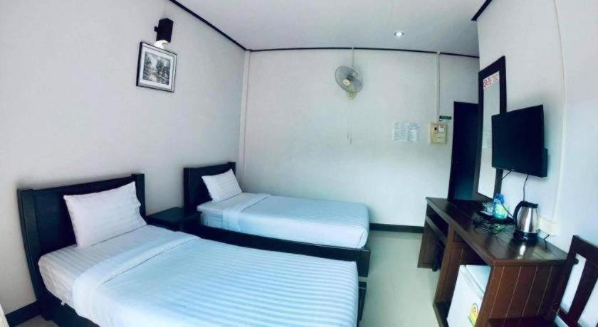 Phou Ang Kham 2 Hotel Vang Vieng Exterior photo