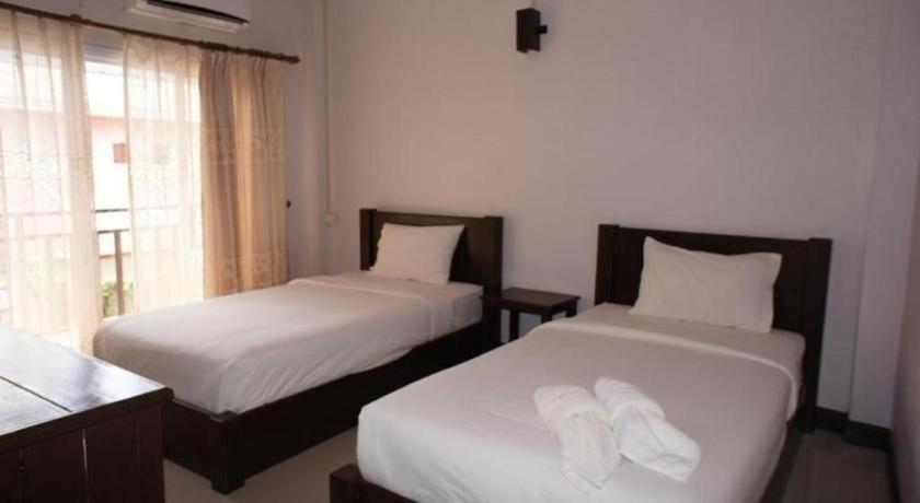 Phou Ang Kham 2 Hotel Vang Vieng Exterior photo
